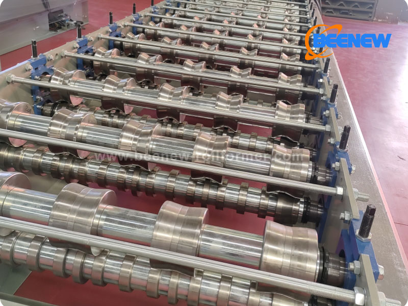 Máquina de techado de formación de rollo