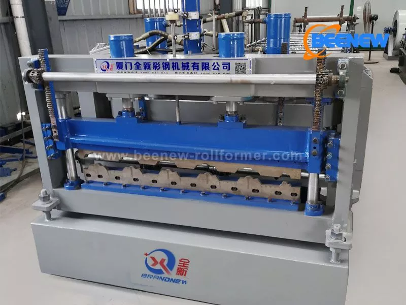 Máquina formadora de rollos de azulejos